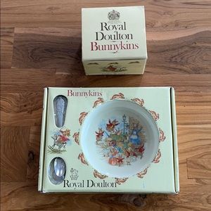 Royal Doulton Bunnykins Nursery Set and Hug a Mug